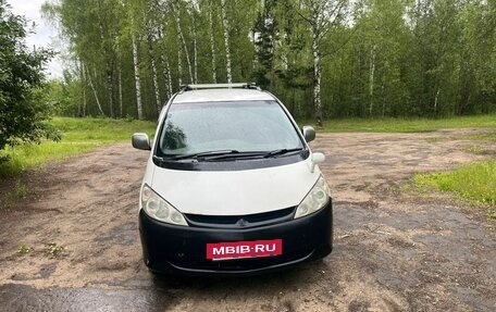 Toyota Estima III рестайлинг -2, 2002 год, 900 000 рублей, 2 фотография