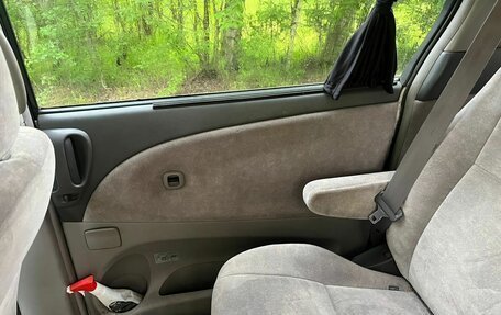 Toyota Estima III рестайлинг -2, 2002 год, 900 000 рублей, 9 фотография