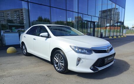 Toyota Camry, 2018 год, 2 299 800 рублей, 3 фотография