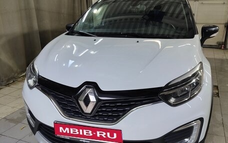 Renault Kaptur I рестайлинг, 2020 год, 1 650 000 рублей, 3 фотография