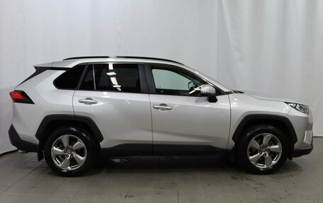 Toyota RAV4, 2020 год, 4 049 000 рублей, 7 фотография