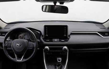 Toyota RAV4, 2020 год, 4 049 000 рублей, 13 фотография