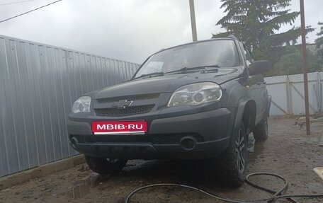 Chevrolet Niva I рестайлинг, 2015 год, 560 000 рублей, 1 фотография
