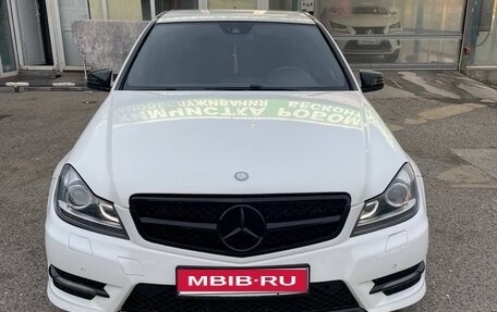 Mercedes-Benz C-Класс, 2013 год, 1 450 000 рублей, 1 фотография