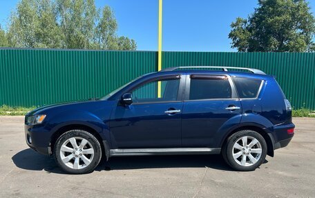 Mitsubishi Outlander III рестайлинг 3, 2011 год, 1 100 000 рублей, 4 фотография