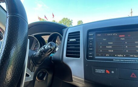 Mitsubishi Outlander III рестайлинг 3, 2011 год, 1 100 000 рублей, 20 фотография