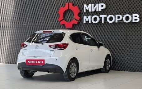 Mazda Demio IV, 2015 год, 1 120 000 рублей, 4 фотография