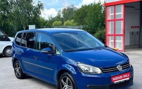 Volkswagen Touran III, 2012 год, 835 000 рублей, 3 фотография