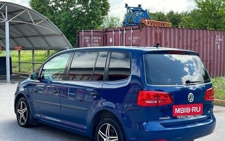 Volkswagen Touran III, 2012 год, 835 000 рублей, 6 фотография
