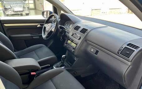 Volkswagen Touran III, 2012 год, 835 000 рублей, 18 фотография