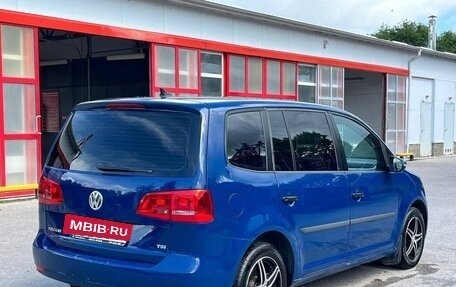 Volkswagen Touran III, 2012 год, 835 000 рублей, 8 фотография