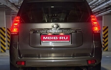 Toyota Land Cruiser Prado 150 рестайлинг 2, 2018 год, 4 370 000 рублей, 2 фотография