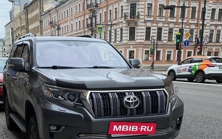 Toyota Land Cruiser Prado 150 рестайлинг 2, 2018 год, 4 370 000 рублей, 3 фотография