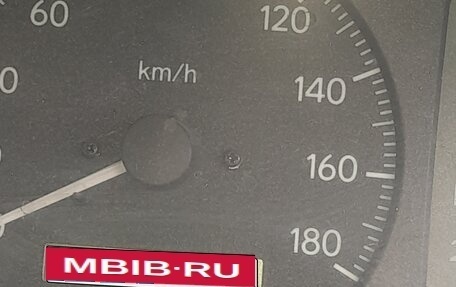 Toyota Gaia, 2000 год, 560 000 рублей, 5 фотография