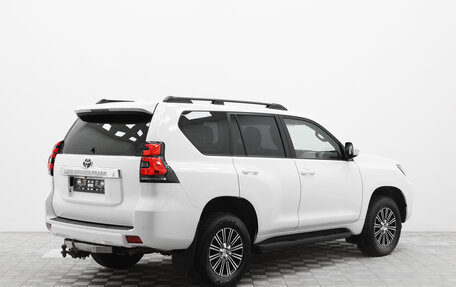 Toyota Land Cruiser Prado 150 рестайлинг 2, 2020 год, 5 999 000 рублей, 3 фотография