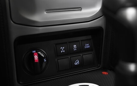Toyota Land Cruiser Prado 150 рестайлинг 2, 2020 год, 5 999 000 рублей, 12 фотография