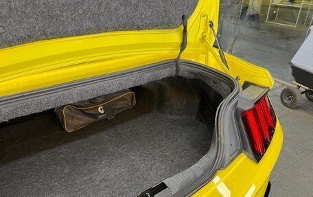 Ford Mustang VI рестайлинг, 2017 год, 3 699 000 рублей, 17 фотография