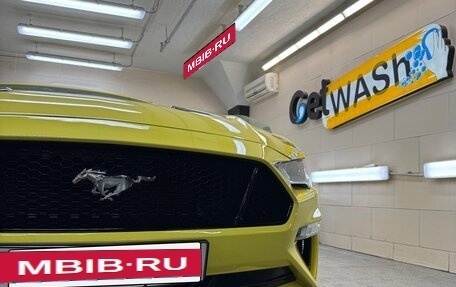 Ford Mustang VI рестайлинг, 2017 год, 3 699 000 рублей, 19 фотография