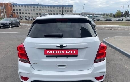 Chevrolet Trax, 2021 год, 1 435 000 рублей, 6 фотография