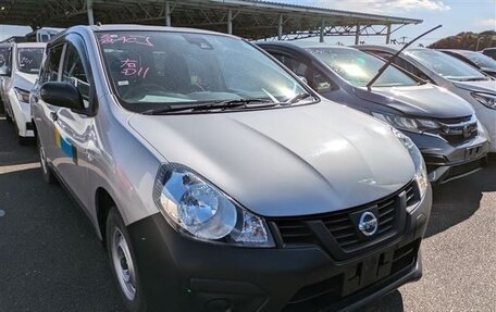 Nissan AD III, 2021 год, 1 300 000 рублей, 5 фотография