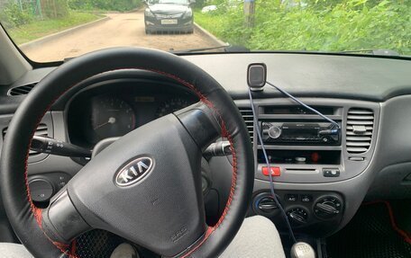 KIA Rio II, 2007 год, 360 000 рублей, 13 фотография