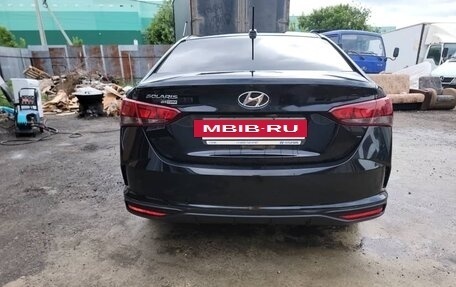 Hyundai Solaris II рестайлинг, 2021 год, 1 560 000 рублей, 3 фотография