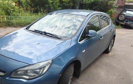 Opel Astra J, 2012 год, 800 000 рублей, 9 фотография