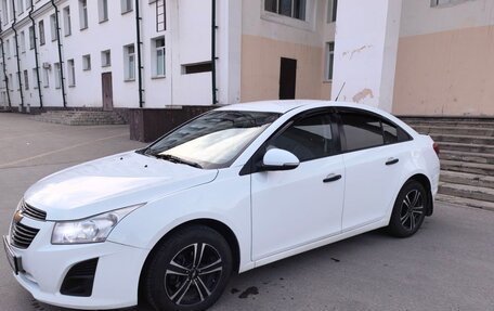 Chevrolet Cruze II, 2014 год, 690 000 рублей, 2 фотография