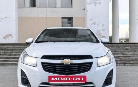 Chevrolet Cruze II, 2014 год, 690 000 рублей, 3 фотография