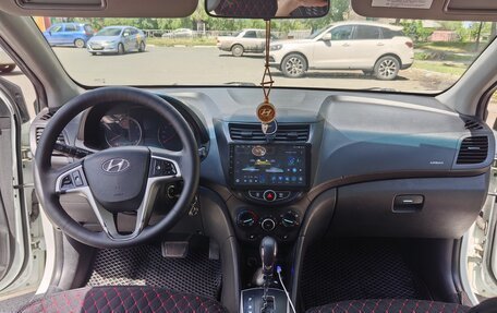 Hyundai Solaris II рестайлинг, 2014 год, 1 000 000 рублей, 16 фотография