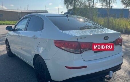 KIA Rio III рестайлинг, 2015 год, 750 000 рублей, 5 фотография