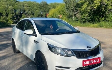 KIA Rio III рестайлинг, 2015 год, 750 000 рублей, 2 фотография