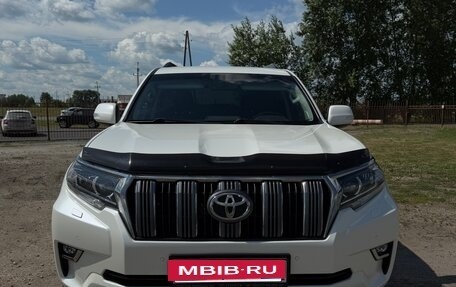 Toyota Land Cruiser Prado 150 рестайлинг 2, 2018 год, 4 250 000 рублей, 8 фотография