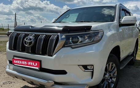 Toyota Land Cruiser Prado 150 рестайлинг 2, 2018 год, 4 250 000 рублей, 10 фотография