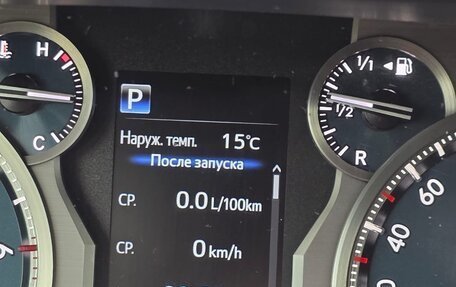 Toyota Land Cruiser Prado 150 рестайлинг 2, 2018 год, 4 250 000 рублей, 24 фотография