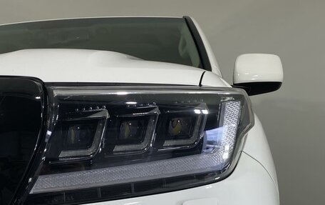 Toyota Land Cruiser 200, 2011 год, 3 197 000 рублей, 9 фотография