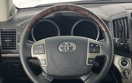 Toyota Land Cruiser 200, 2011 год, 3 197 000 рублей, 17 фотография