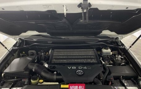 Toyota Land Cruiser 200, 2011 год, 3 197 000 рублей, 11 фотография