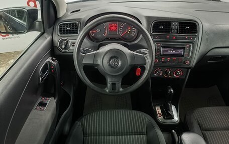 Volkswagen Polo VI (EU Market), 2011 год, 649 000 рублей, 11 фотография