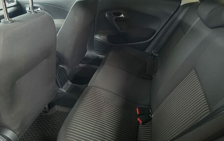 Volkswagen Polo VI (EU Market), 2011 год, 649 000 рублей, 18 фотография