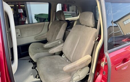 Nissan Presage II, 2003 год, 790 000 рублей, 24 фотография