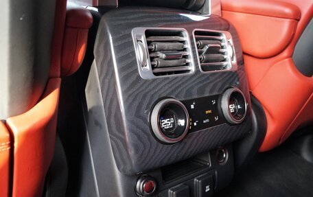 Land Rover Range Rover IV рестайлинг, 2018 год, 5 100 000 рублей, 31 фотография