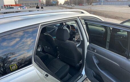 Toyota Avensis III рестайлинг, 2006 год, 420 000 рублей, 9 фотография