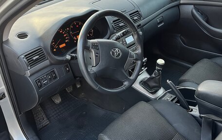 Toyota Avensis III рестайлинг, 2006 год, 420 000 рублей, 11 фотография