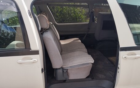 Toyota Estima III рестайлинг -2, 1999 год, 450 000 рублей, 12 фотография