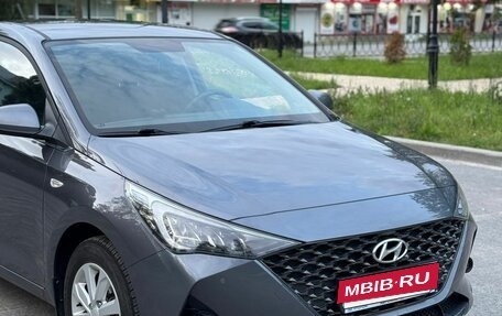 Hyundai Solaris II рестайлинг, 2021 год, 1 800 000 рублей, 7 фотография