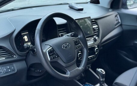 Hyundai Solaris II рестайлинг, 2021 год, 1 800 000 рублей, 17 фотография