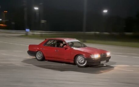 Nissan Laurel VIII, 1990 год, 420 000 рублей, 2 фотография