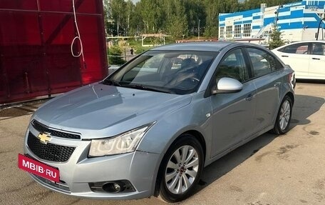 Chevrolet Cruze II, 2012 год, 630 000 рублей, 3 фотография