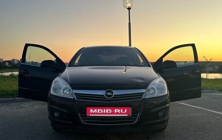 Opel Astra H, 2010 год, 710 000 рублей, 3 фотография